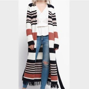 NWOT Beautiful South Moon Under Cardigan size S